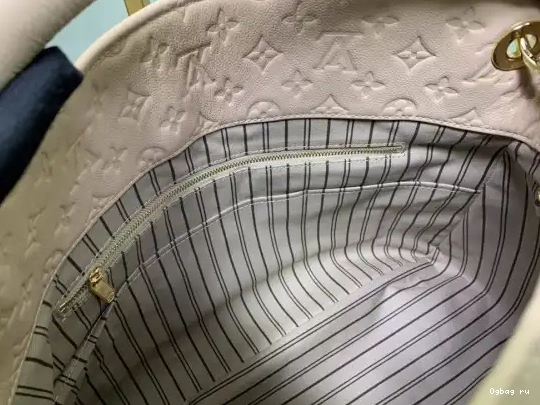 LOUIS ARTSY VUITTON 0621
